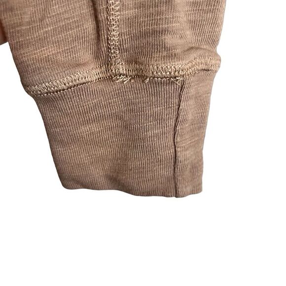 Men’s ESNTLS Brown Size Medium Henley Top Soft Comfy Designed in USA - Picture 4 of 6